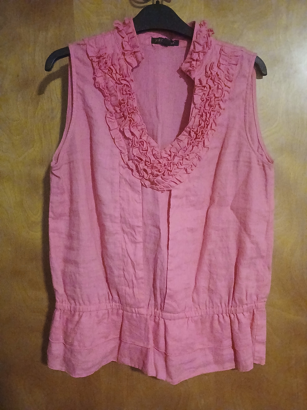 SleevelessRuffle V-Neck Top - Pink. Size Small. 100% Linen.